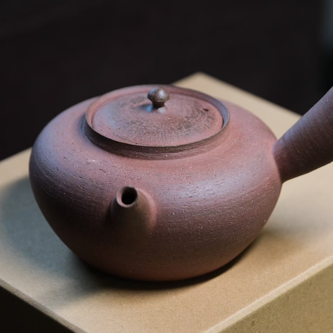 【云山茶语】林于凯紫金陶侧把陈腐老岩泥料容量480cc左右