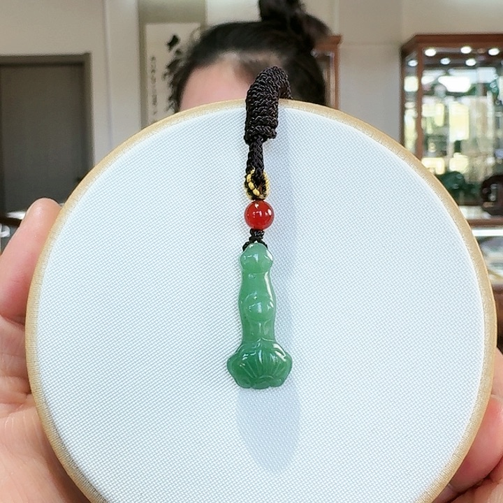 密玉（石英质玉）颈饰合金