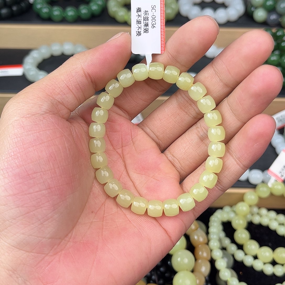 和田玉手串未镶嵌纯天然新疆和田玉若羌黄口8mm