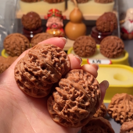 文玩核桃吊坠随*风46苹果园