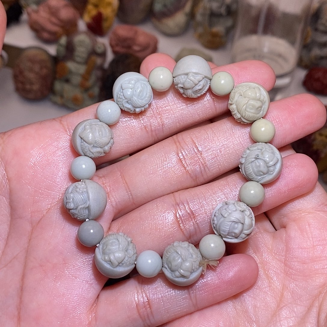 石英质玉（阿拉善玉）未镶嵌手链