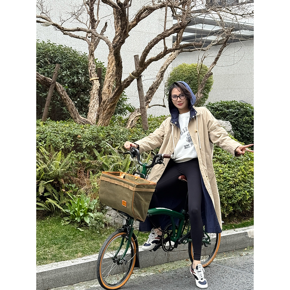 SHIIEELL2025新款高密混纺棉苔原绿撞色连帽拉链风衣外套女Z1588