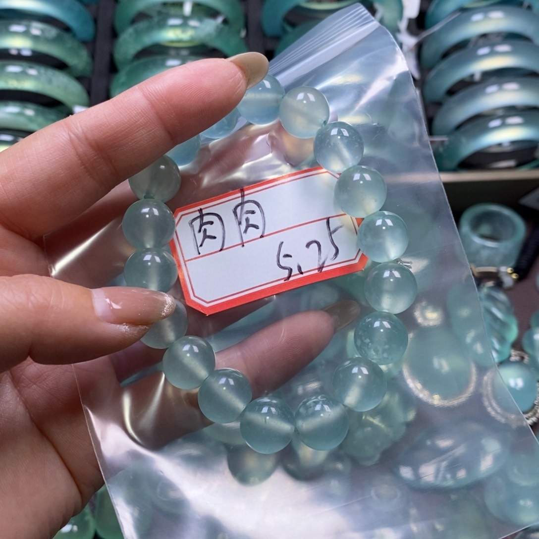 蛇纹石玉未镶嵌手镯肉*佳