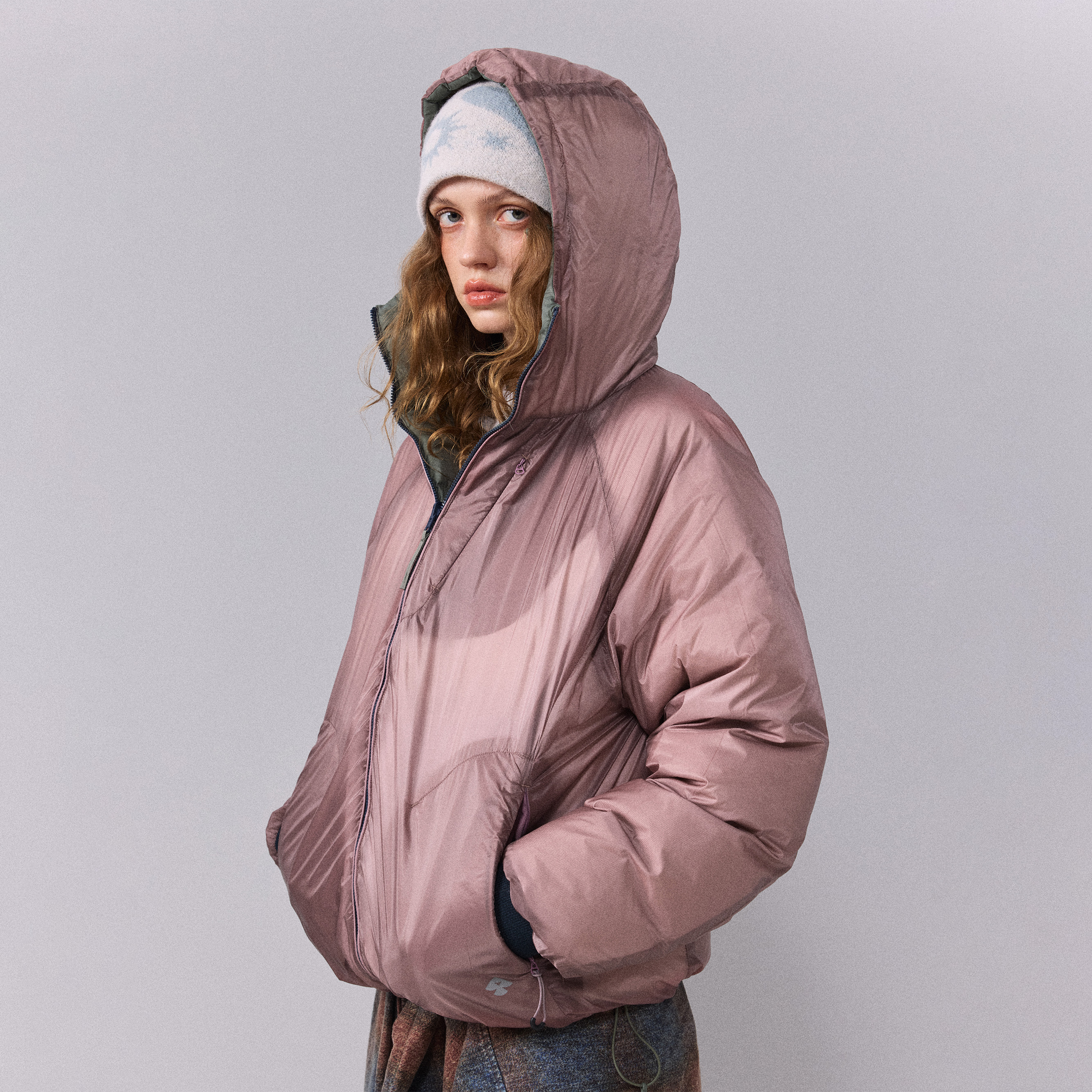 瞬时山野Monterest户外防泼水800蓬90白鸭绒透视结构双面穿羽绒服