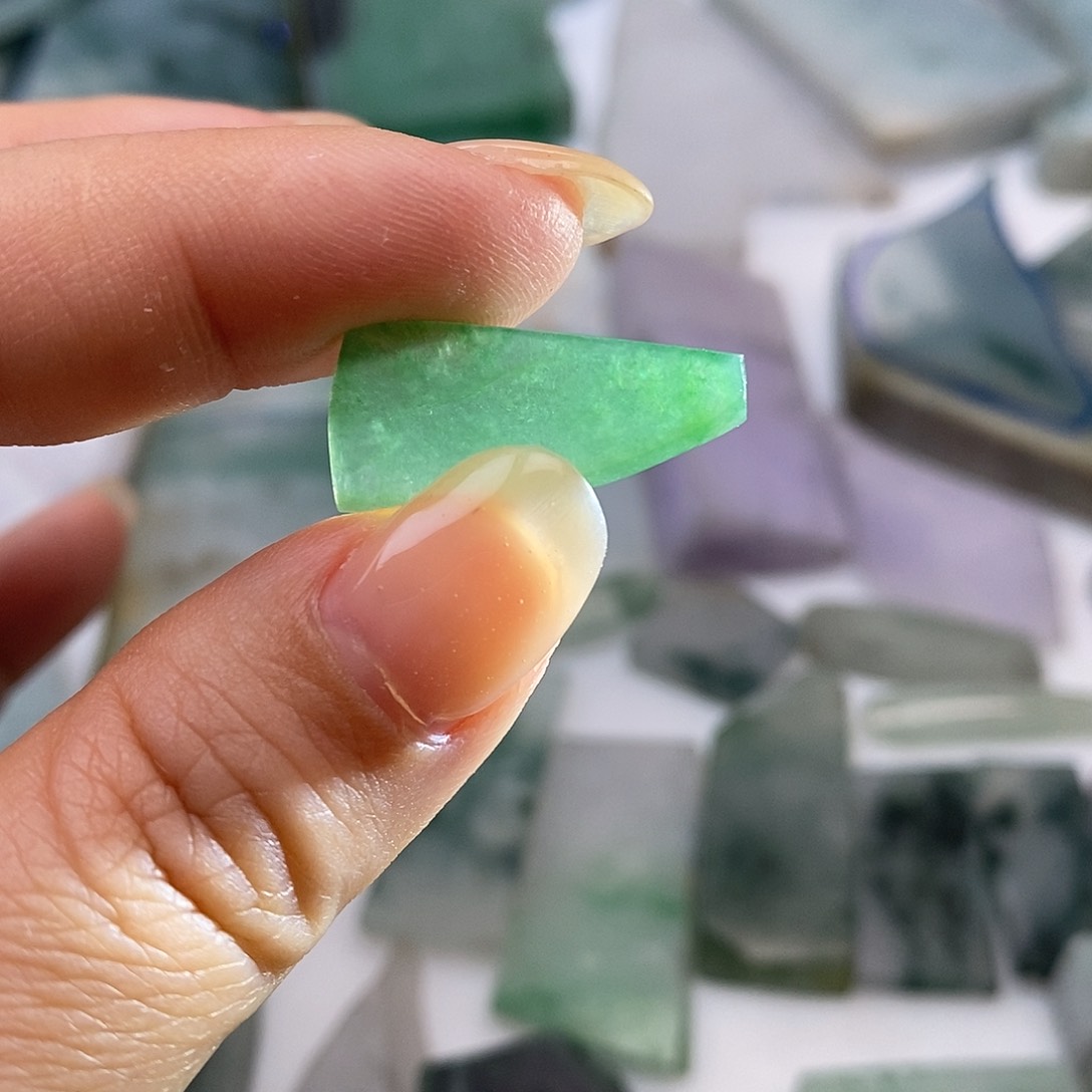 定制翡翠未镶嵌天然缅甸翡翠A货