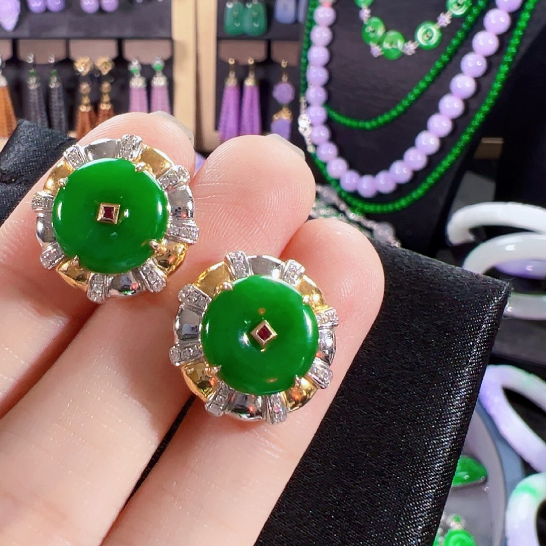 翡翠18K金镶嵌耳饰签收后24小时鉴赏期