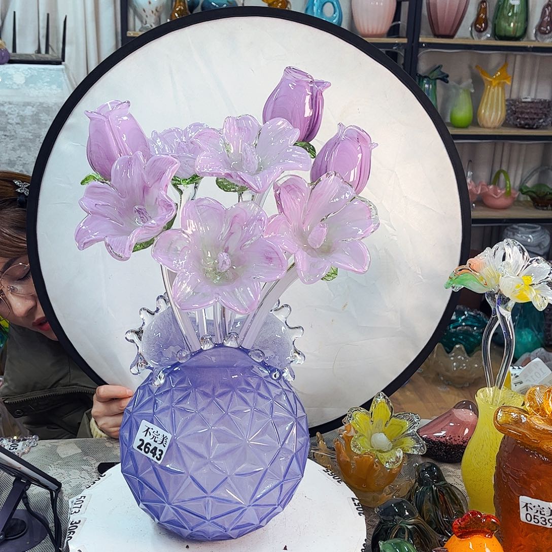 8花1瓶家悦琉璃工艺品瓶不完美