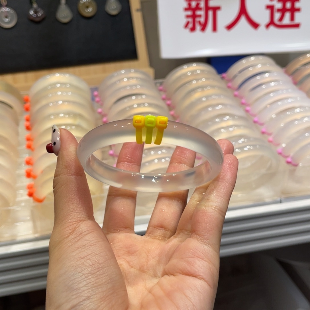 面***坨玛瑙/玉髓未镶嵌手镯@定向香槟金@【57】