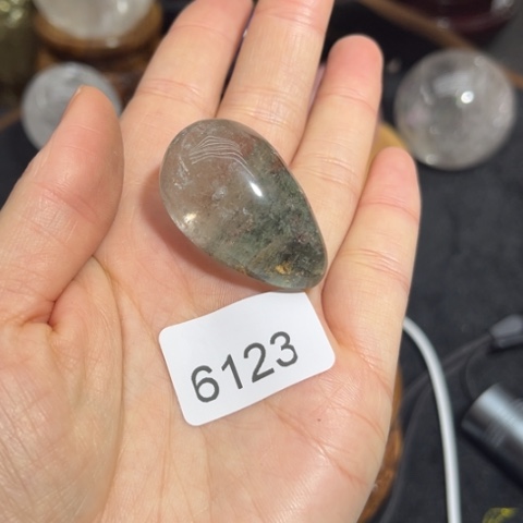 【闪购商品】水晶大型摆件（非配饰）未镶嵌?
