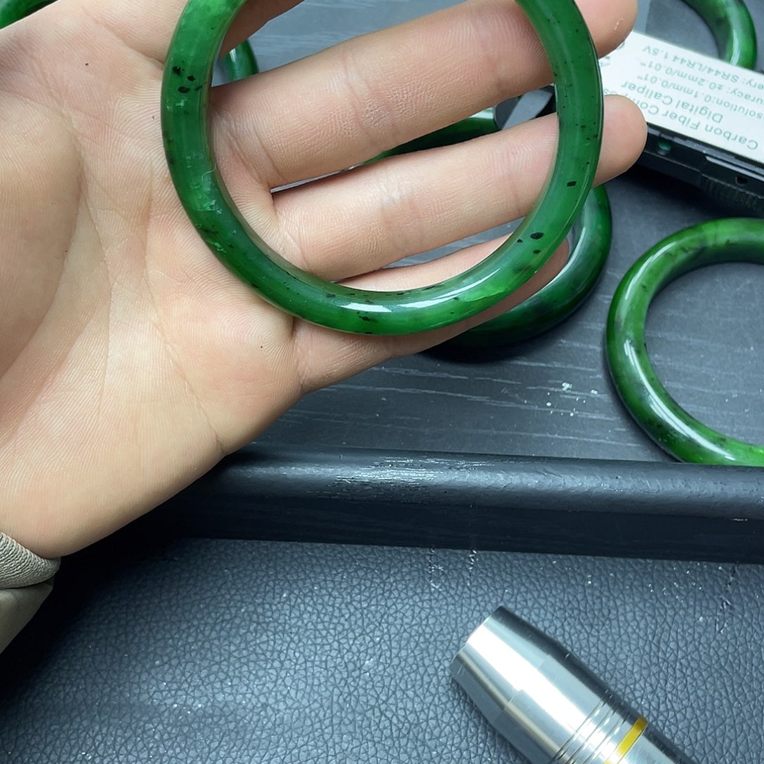 大***英珐琅非金属61圈口手镯尺寸