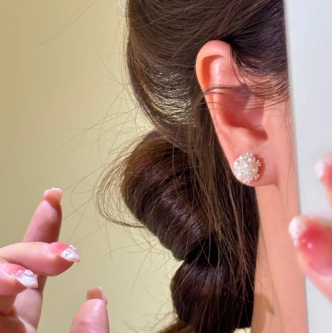 合金耳饰 养耳洞秋冬珍珠耳钉耳环2025新款爆款高级感轻奢小众女