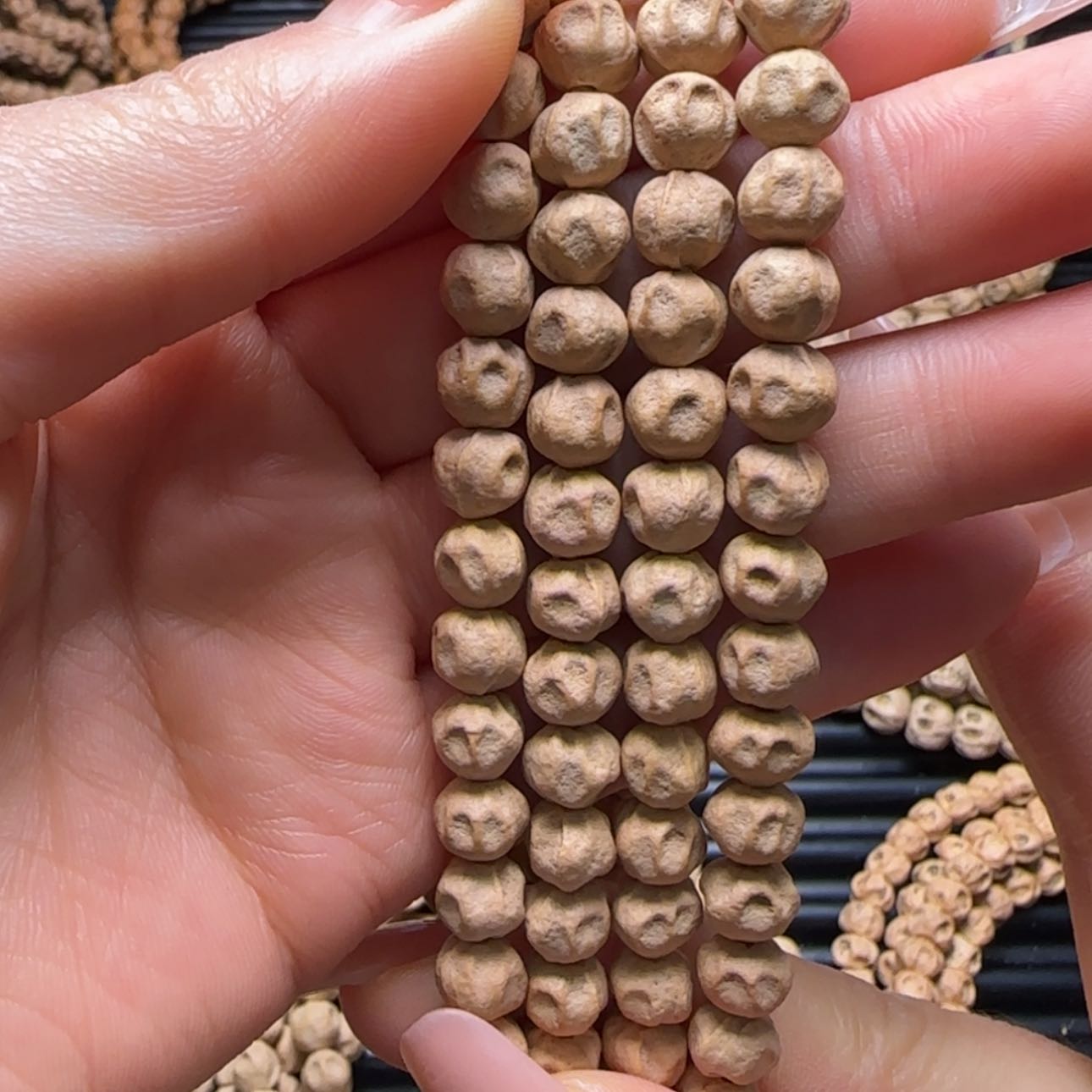 【闪购商品】柏香籽/百香籽吊坠L**7