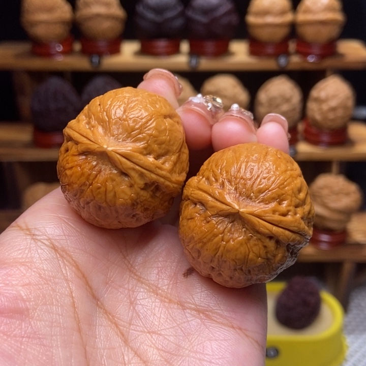 文玩核桃吊坠胖头陀2