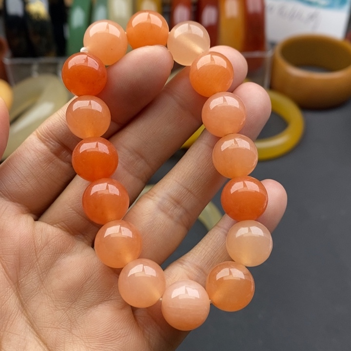 未镶嵌手镯石英质玉