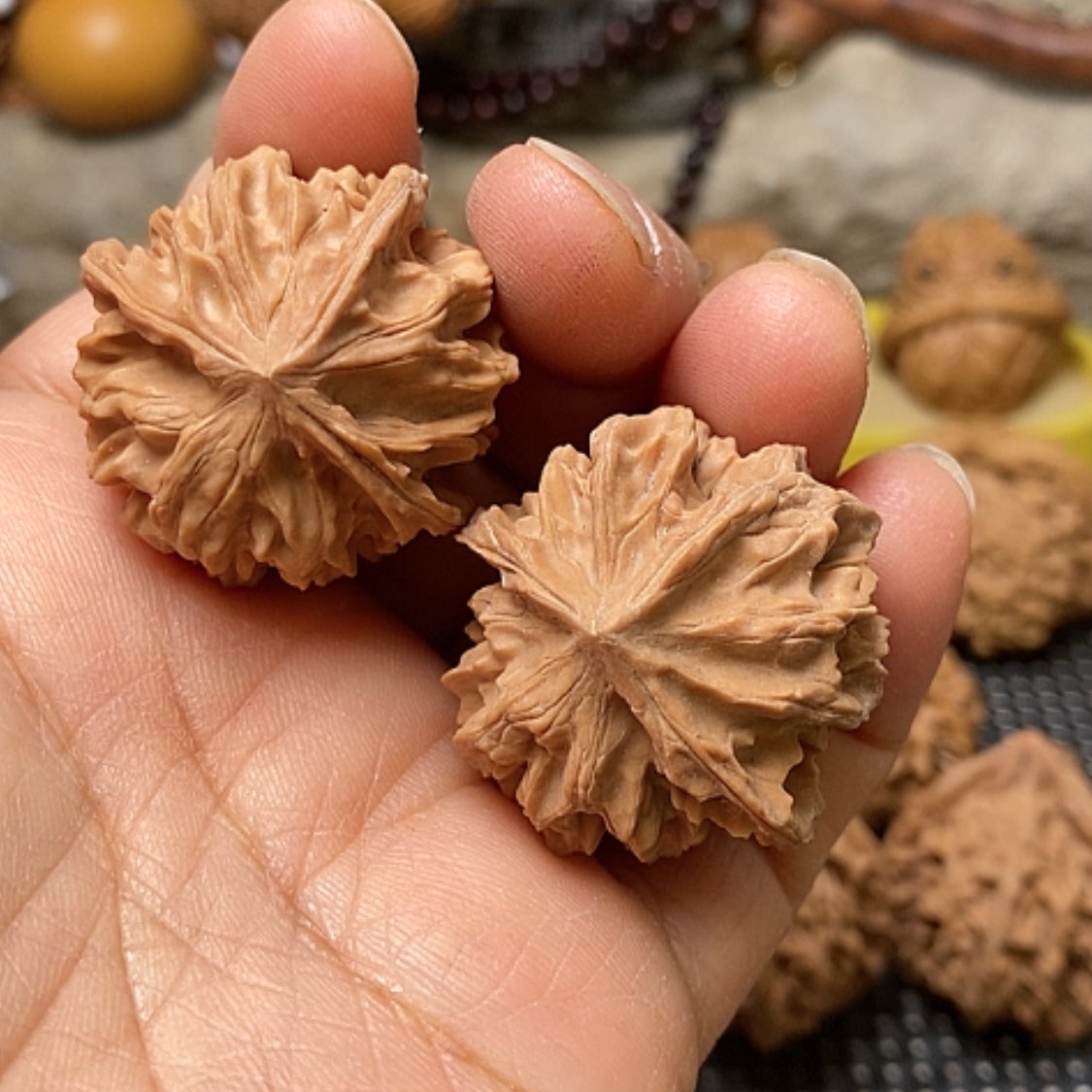 【闪购商品】把件文玩核桃岐山三棱送打底