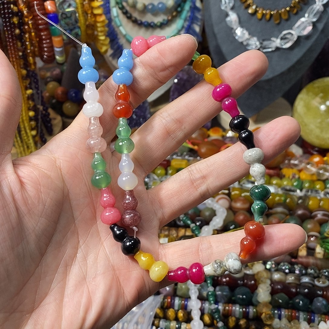 石英质玉未镶嵌，多宝葫芦10×18mm，