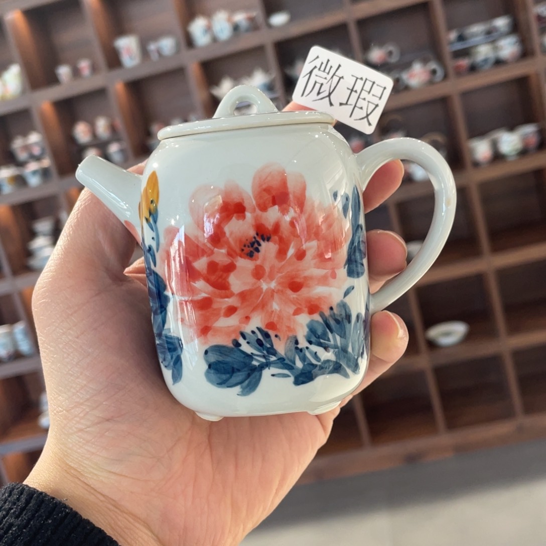 釉下手绘茶具微瑕