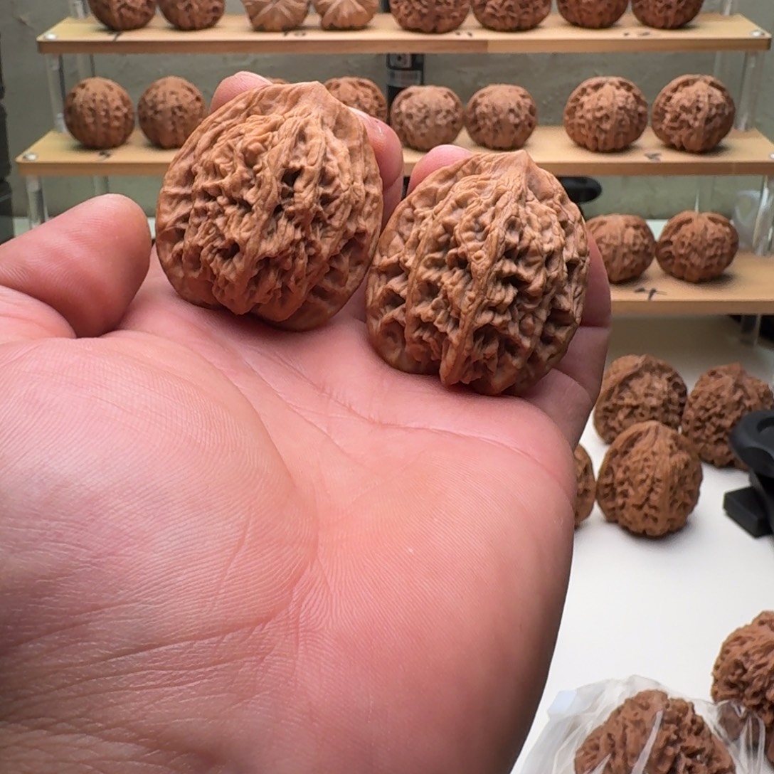 把件文玩核桃40全品虎头 走酱色仅退款 架子1号。