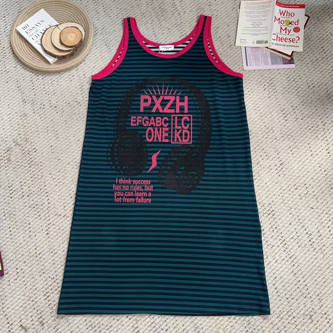 2025夏季新款韩版休闲宽松条纹卡通印花吊带背心连衣裙4413