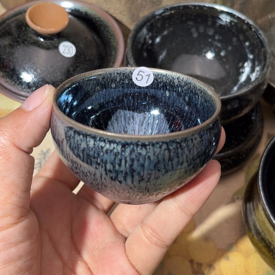 茶盏义兴龙窑坚持真柴烧