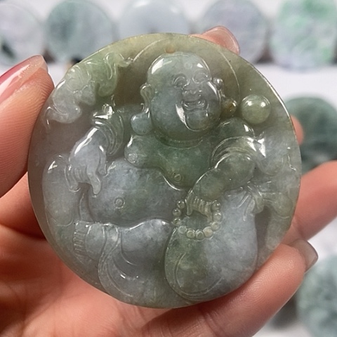 翡翠颈饰未镶嵌逍遥