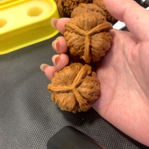 桃核把件    文玩核桃