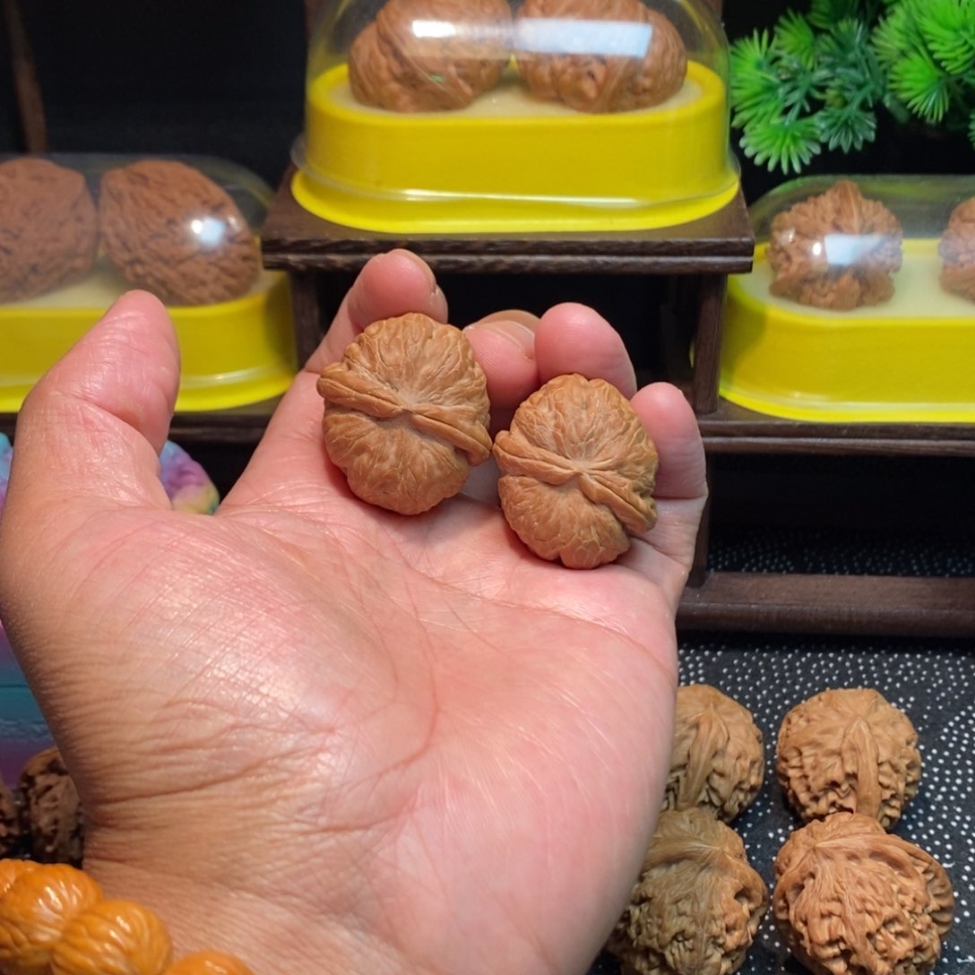 吊坠文玩核桃元宝异形35