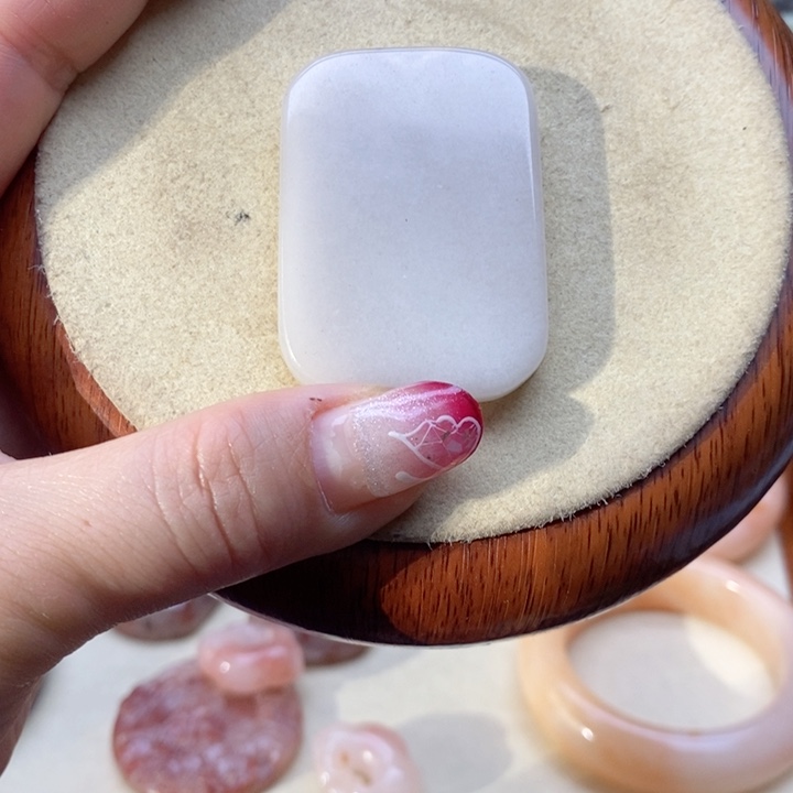 石英岩玉手镯未镶嵌