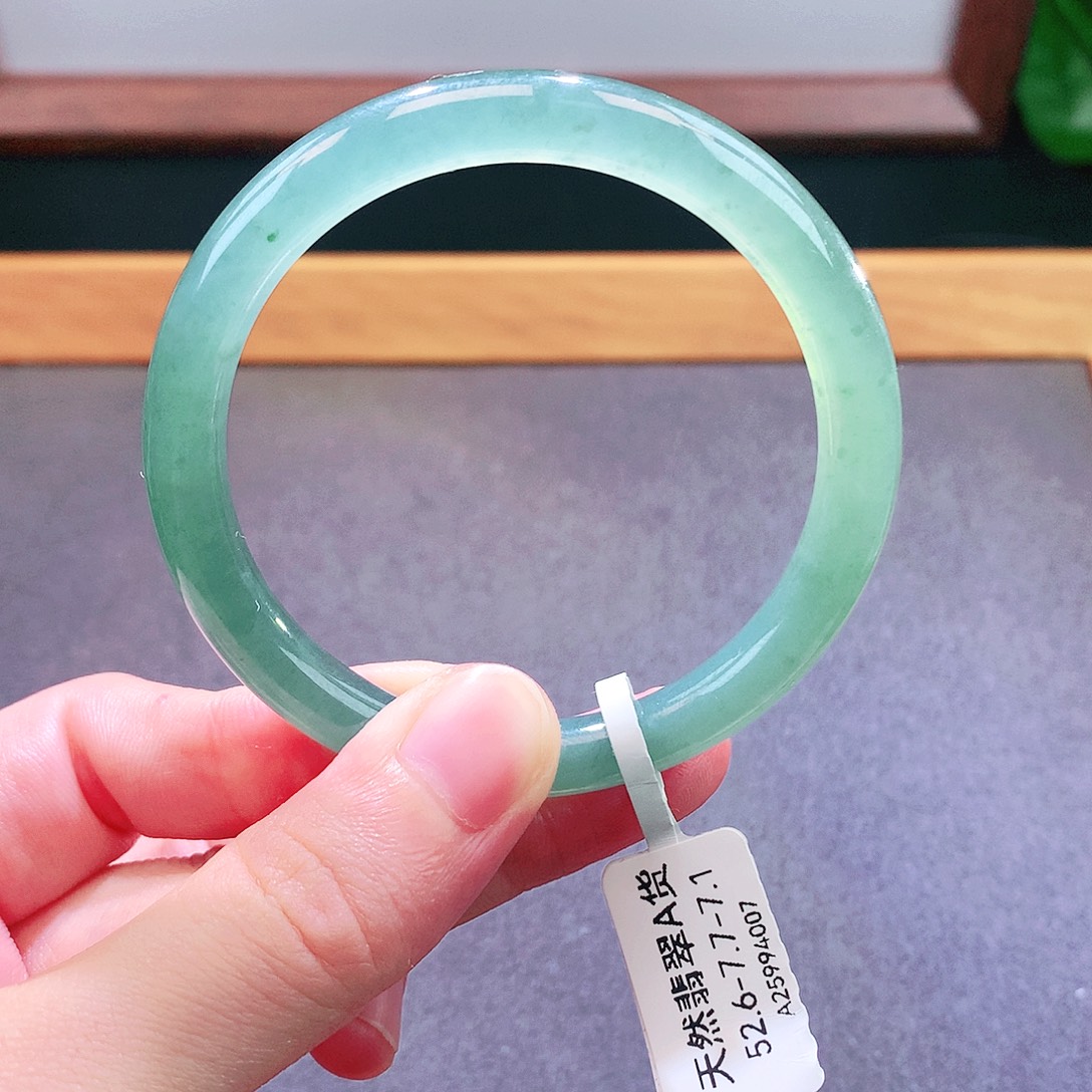 未镶嵌手镯翡翠天然翡翠