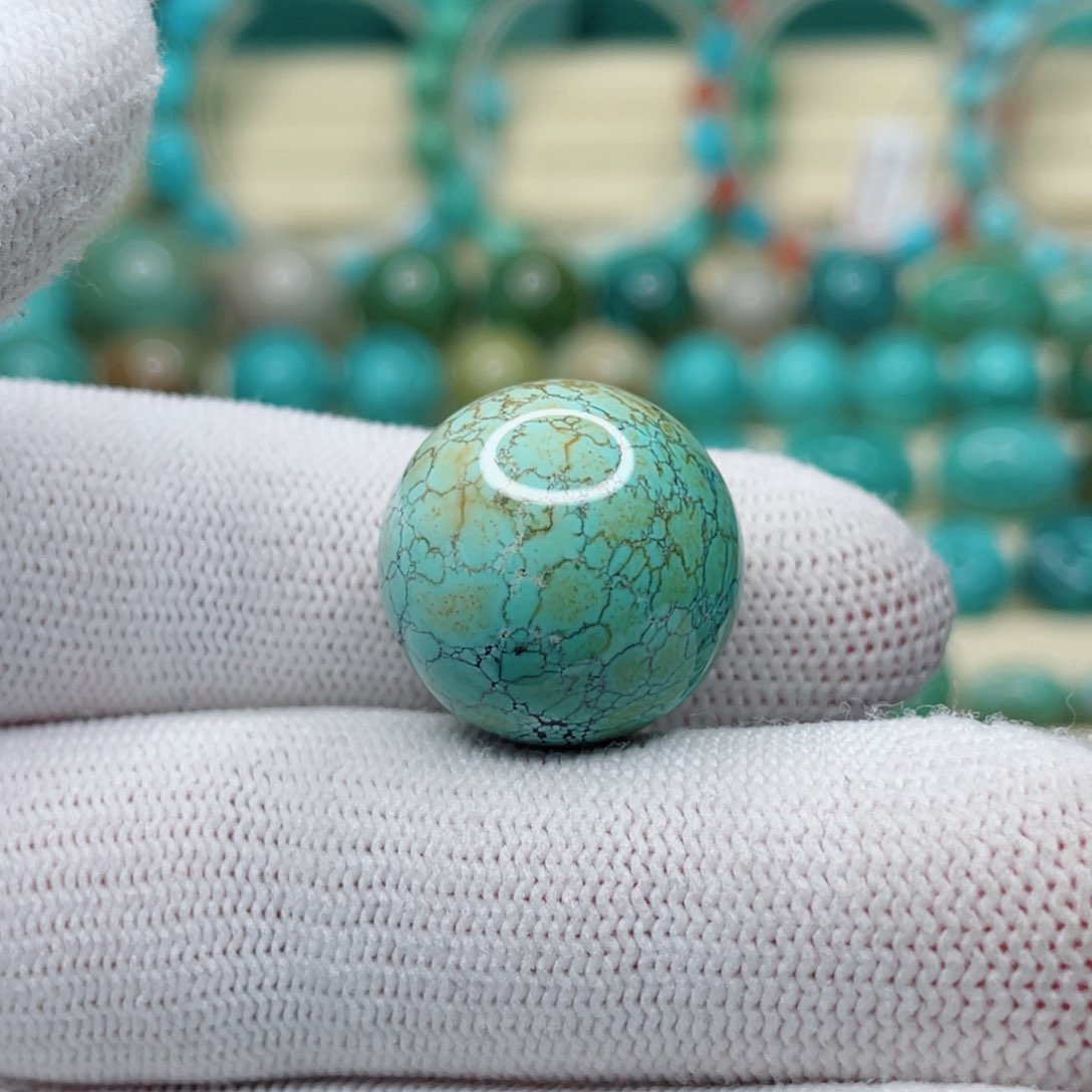 绿松石未镶嵌颈饰