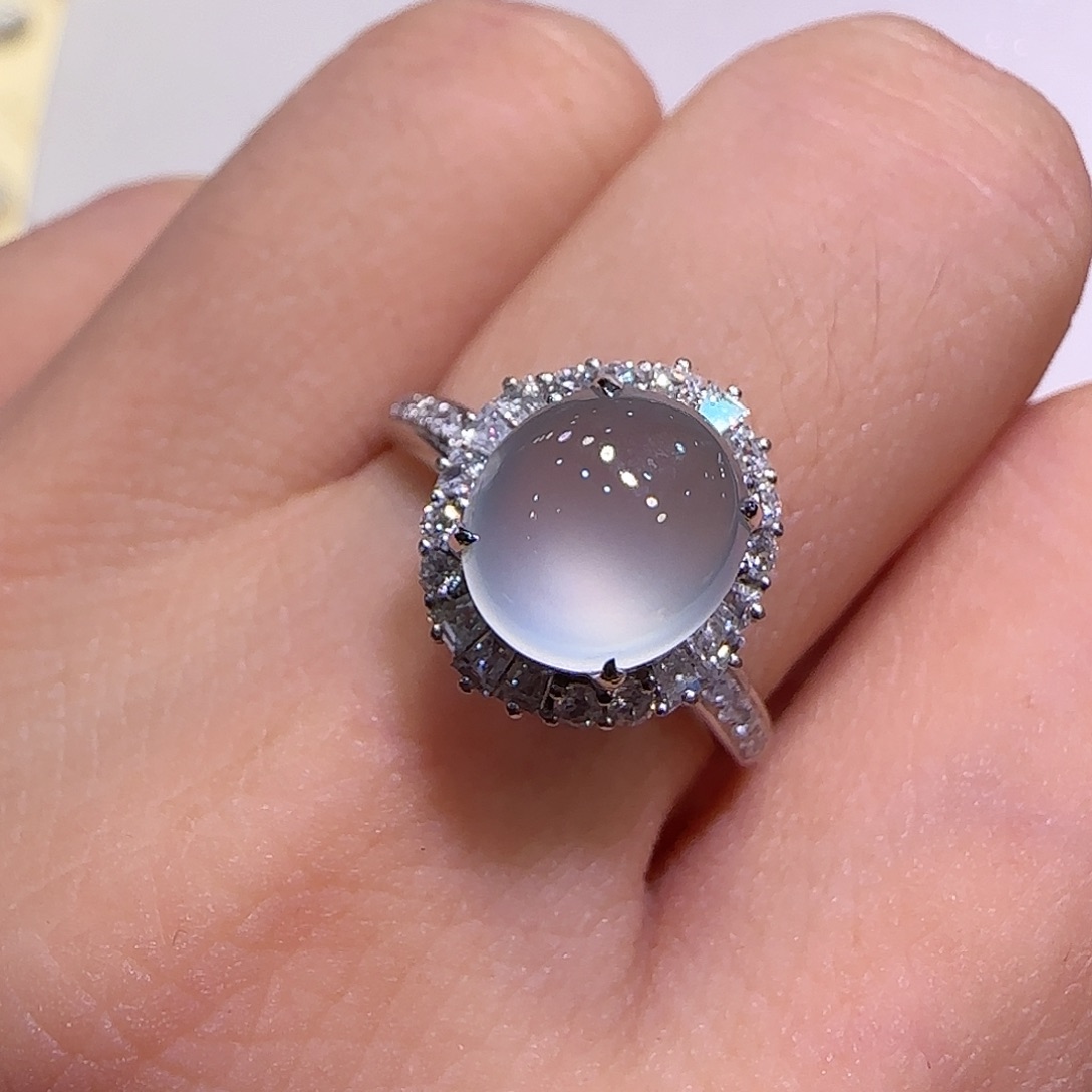 翡翠戒指18K金镶嵌戒指