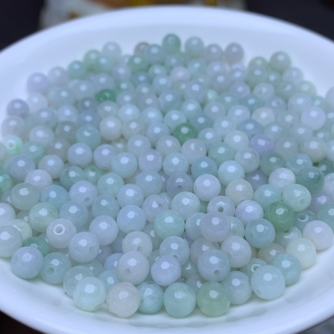 【闪购商品】翡翠手链未镶嵌卡5.4冰绿白100个