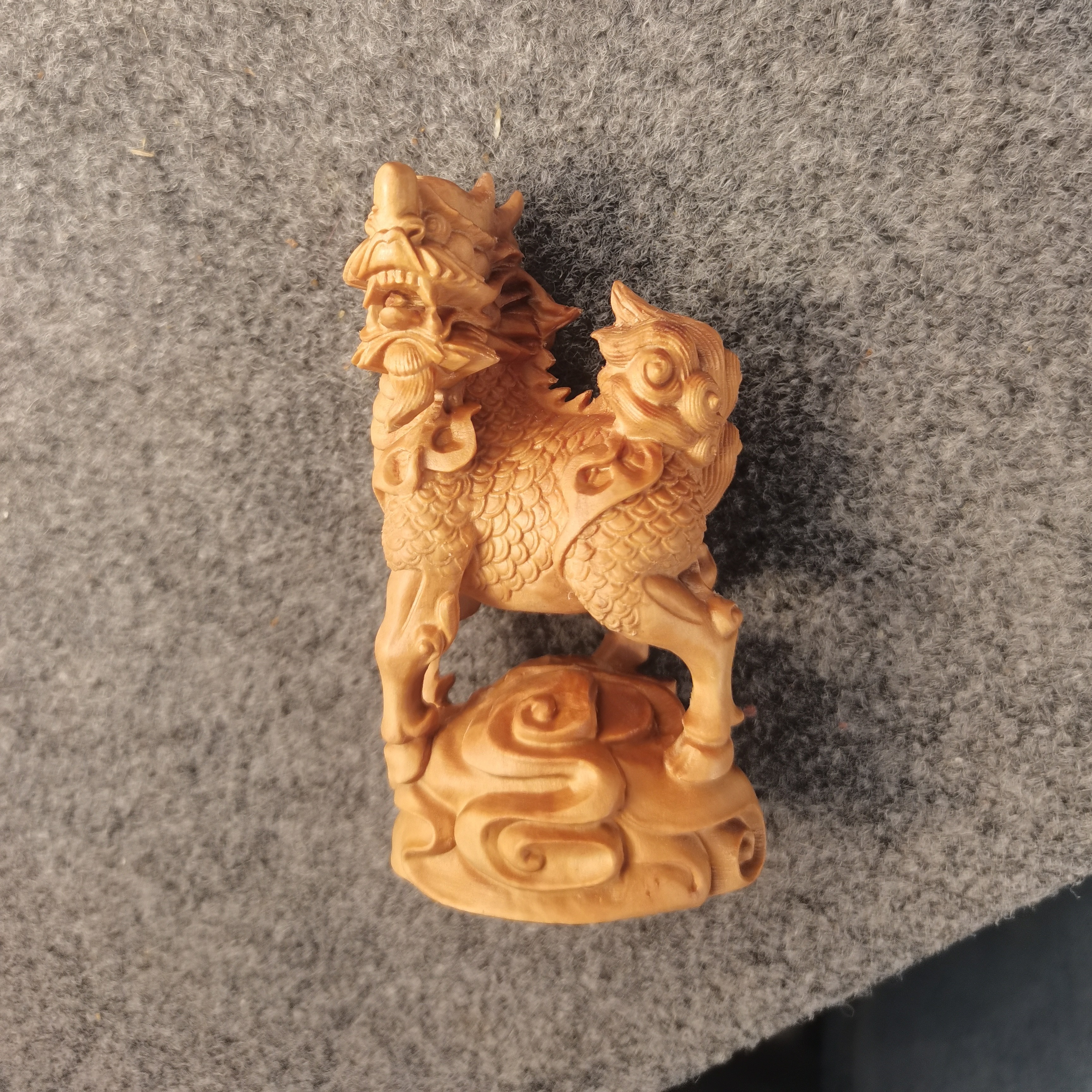 老山檀香麒麟摆件奶香全品