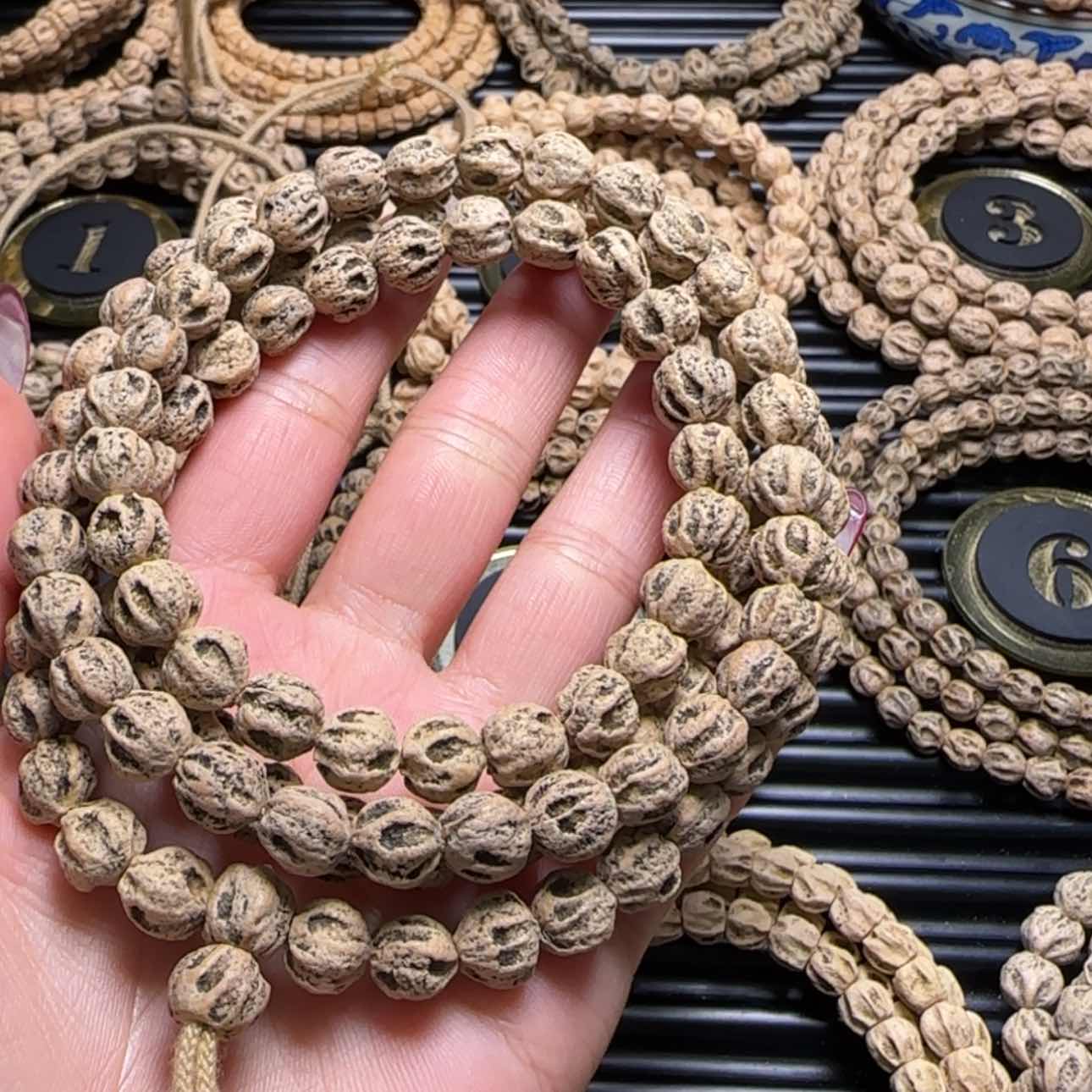 【闪购商品】柏香籽/百香籽吊坠碧**天