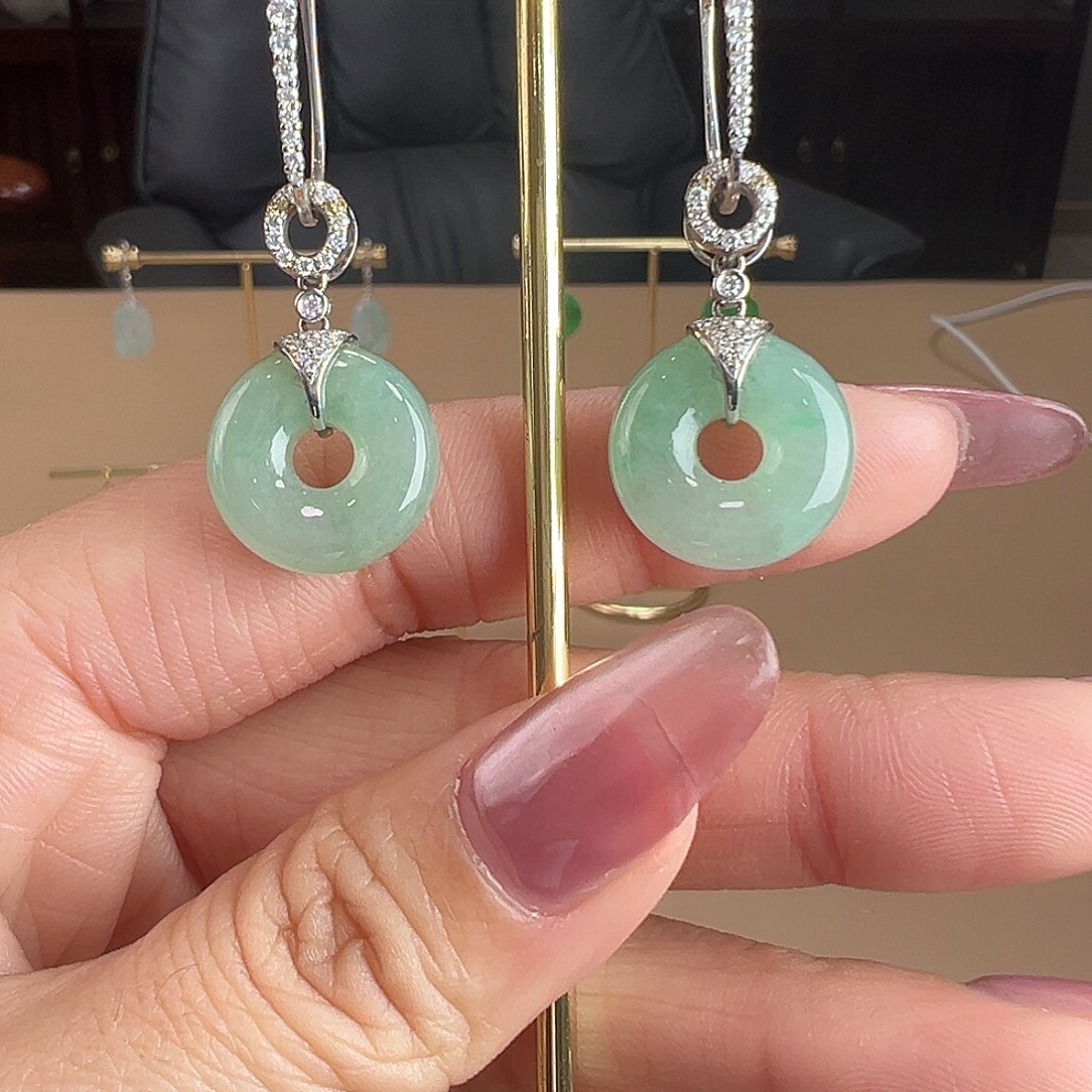 翡翠18K金镶嵌耳饰耳饰