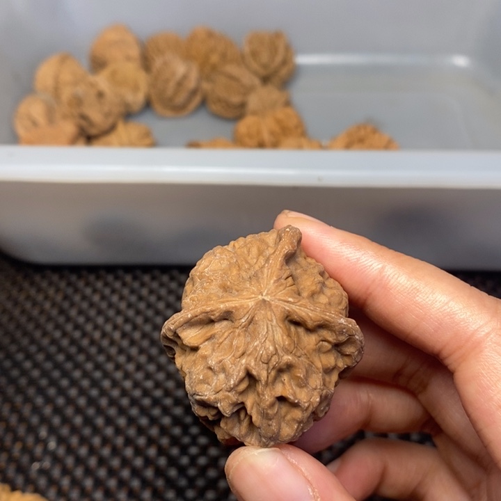 咕***噜吊坠文玩核桃文玩核桃异形单只