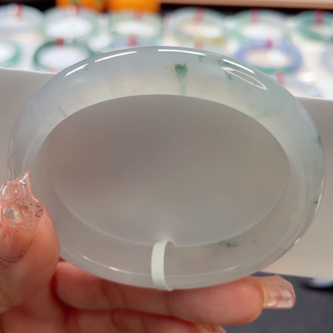 【闪购商品】翡翠手镯（贵妃镯）未镶嵌55白冰绿花起光9号