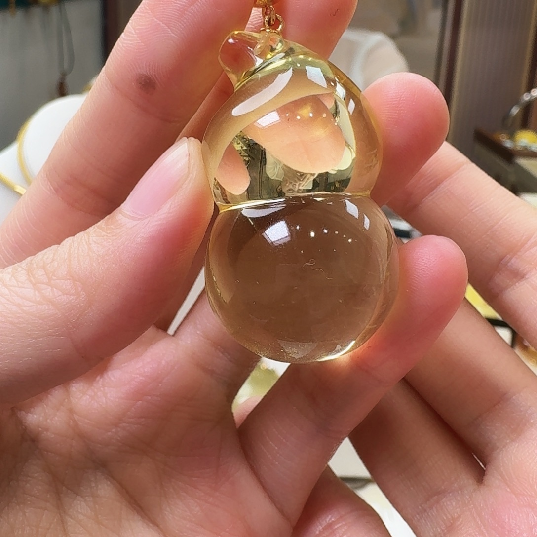 琥珀未镶嵌颈饰吊坠