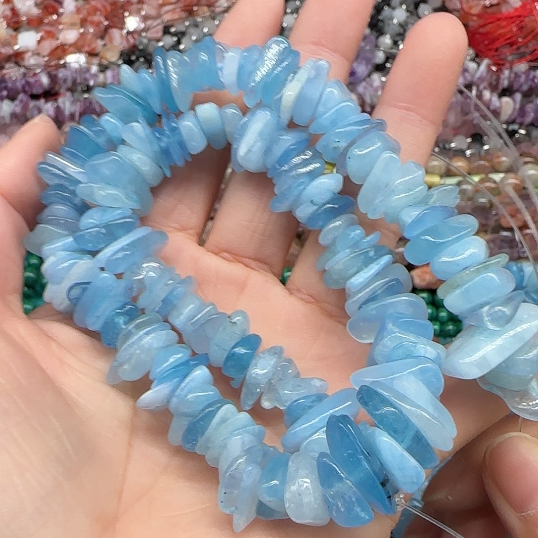 玛瑙/玉髓珠宝半成品合金海蓝宝10-12mm随形一条