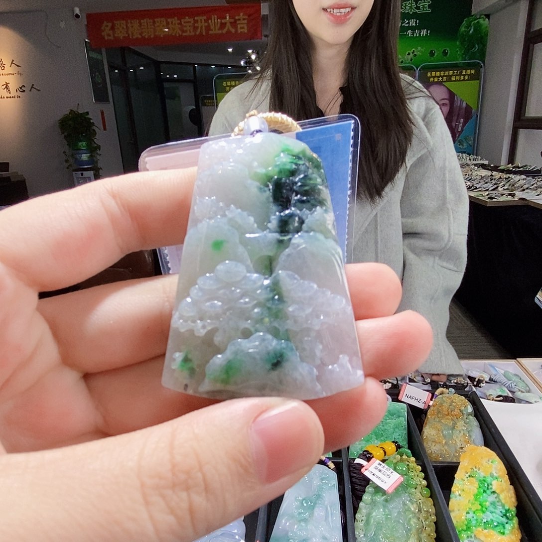 颈饰未镶嵌翡翠翡翠