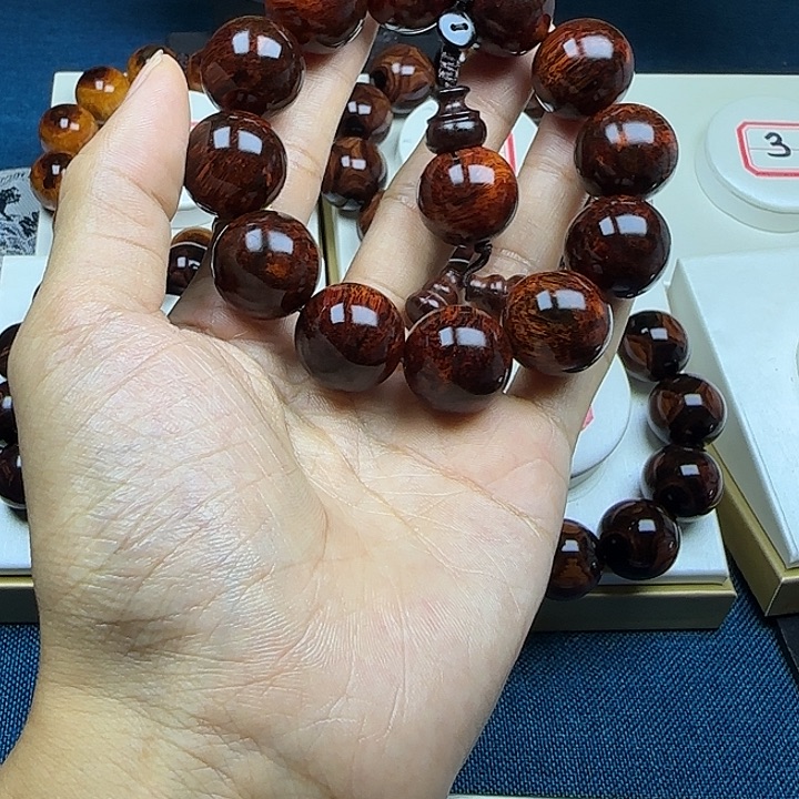 东***田黄花梨/降香黄檀2.0