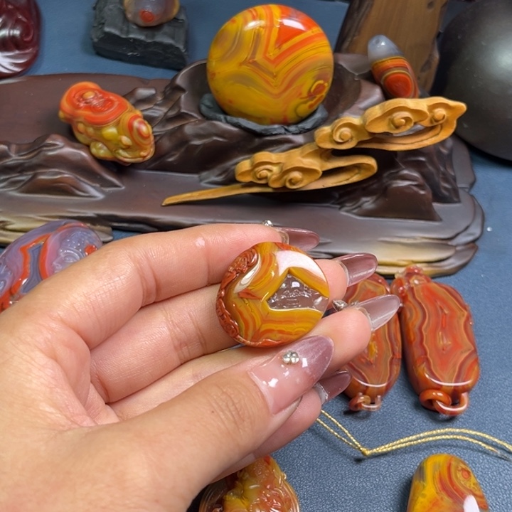 玛瑙/玉髓未镶嵌颈饰