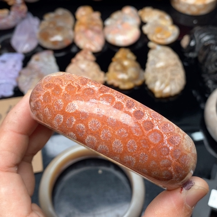 硅化珊瑚（珊瑚玉）手镯未镶嵌61.5