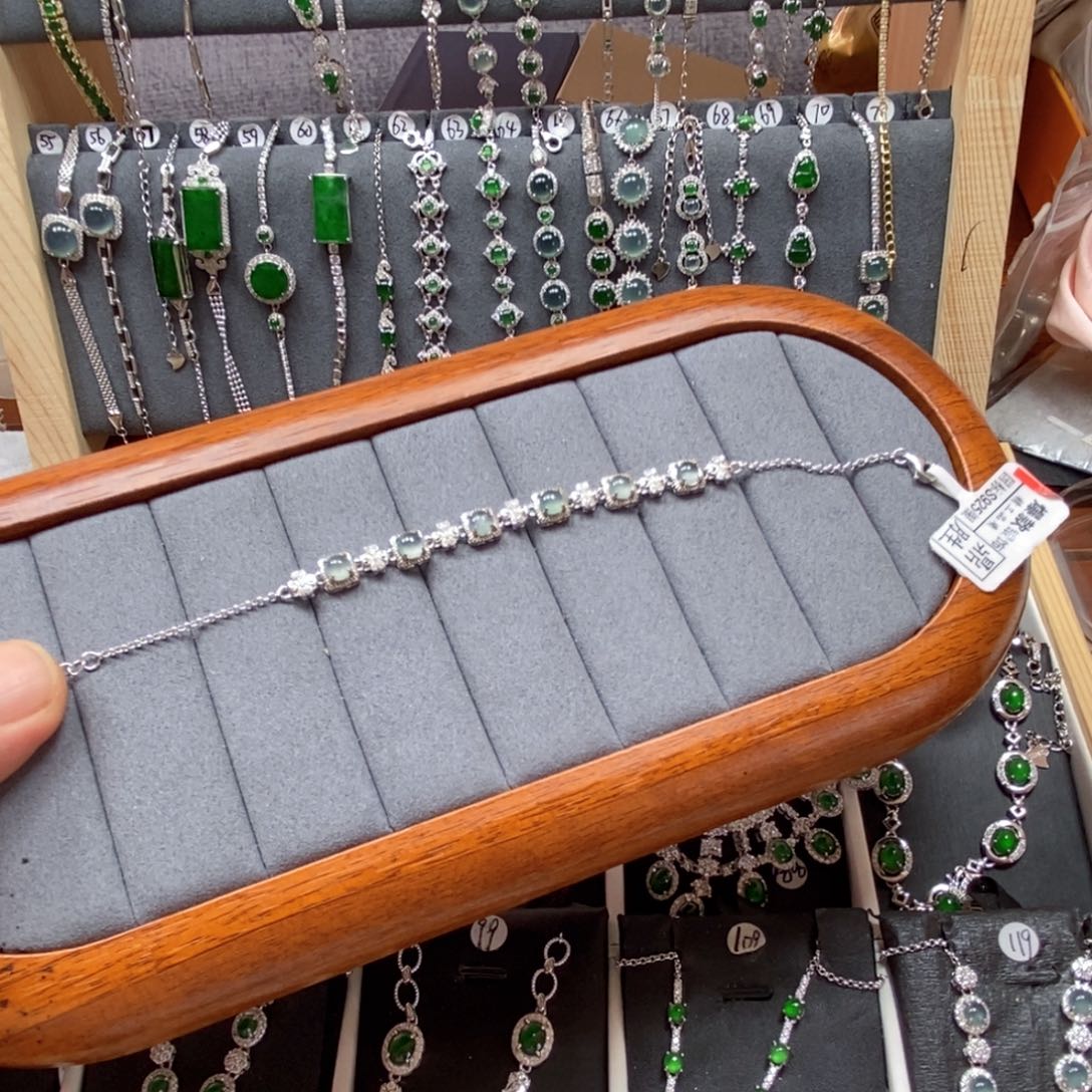 翡翠颈饰银S925镶嵌Y**ん