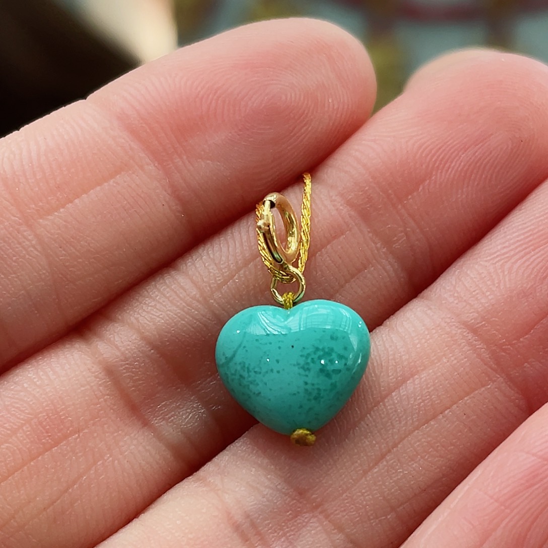 绿松石颈饰未镶嵌