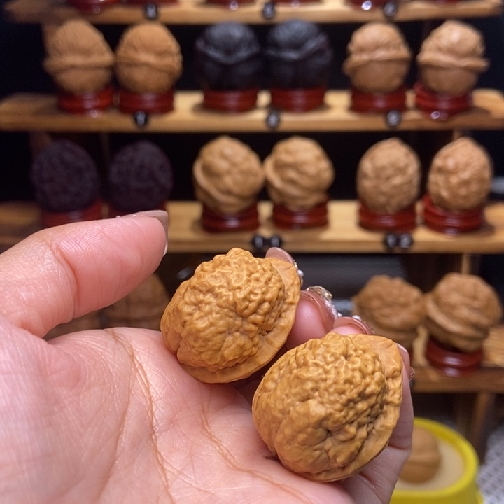 文玩核桃吊坠羊头22