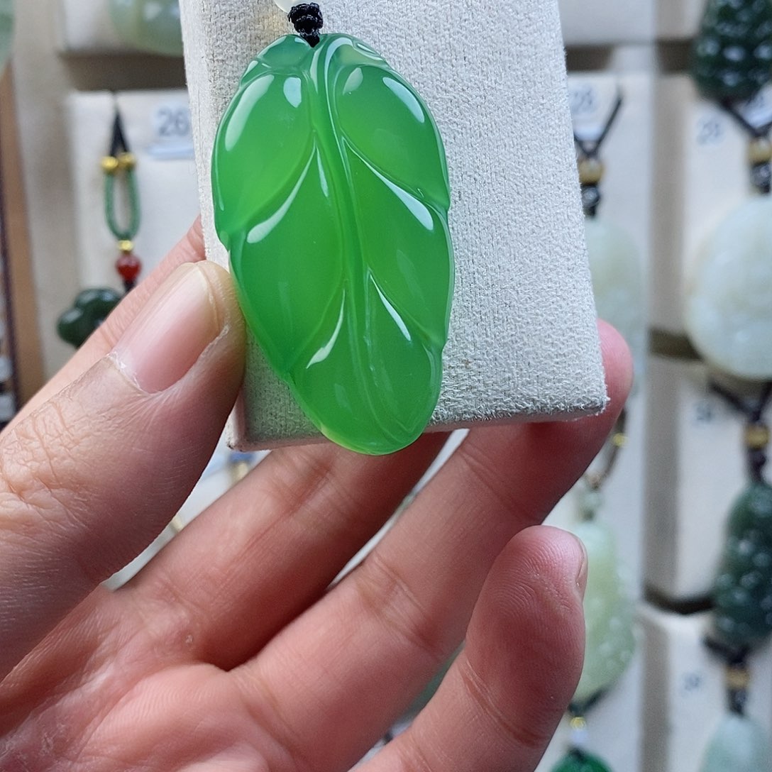 未镶嵌颈饰玛瑙/玉髓