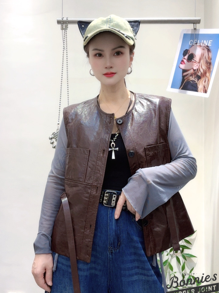 2025新款秋冬款真皮女士马甲头层植鞣绵羊皮油蜡皮马夹上衣