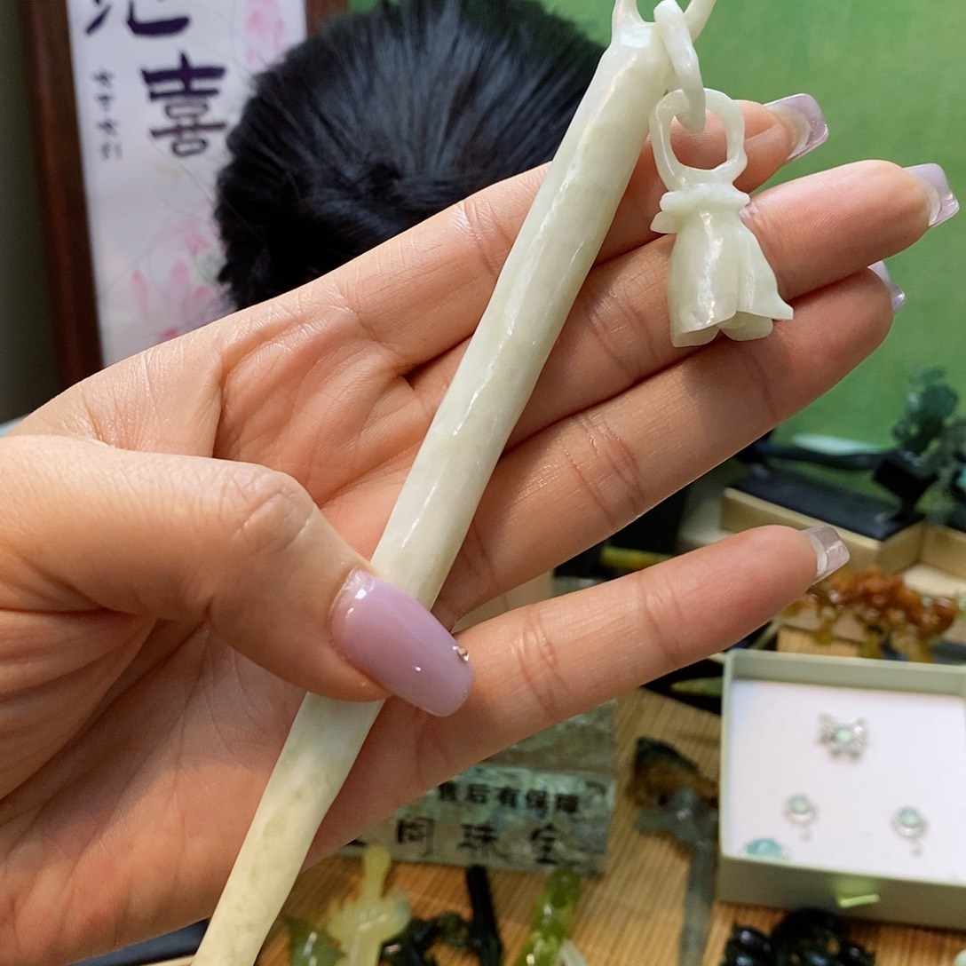 蛇纹石玉发簪未镶嵌