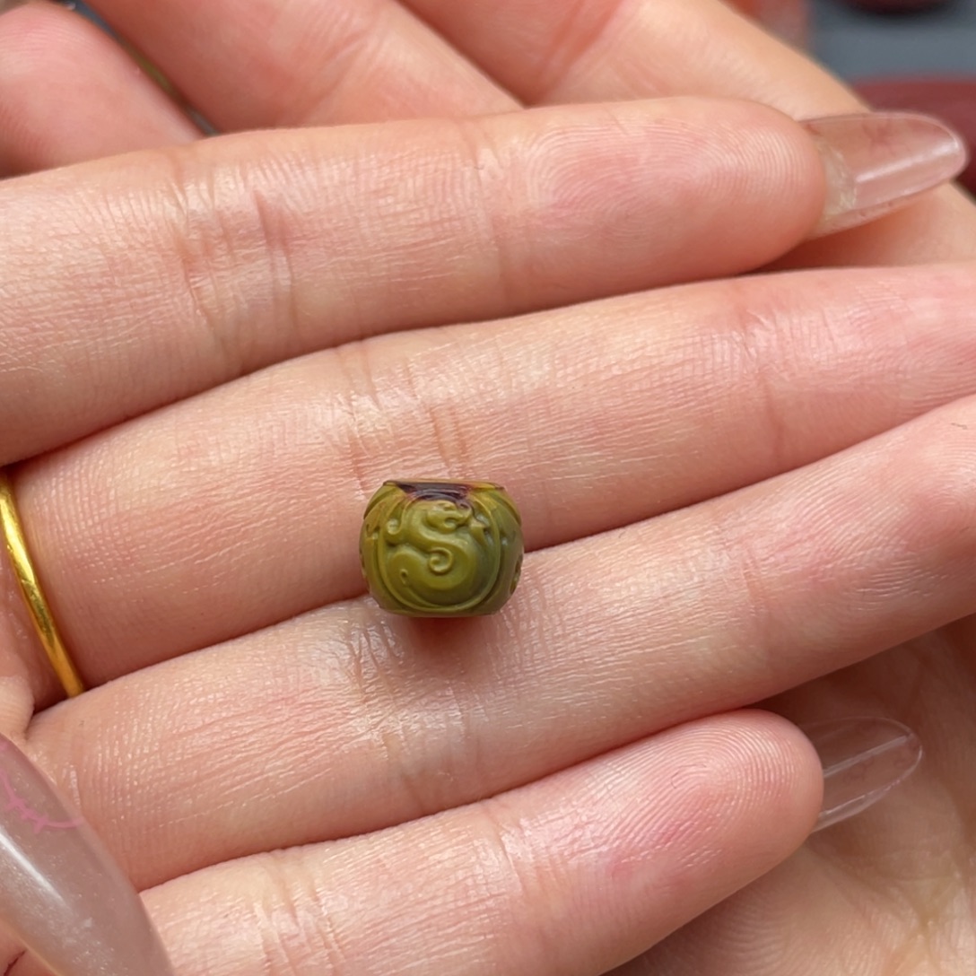 南红玛瑙未镶嵌配饰